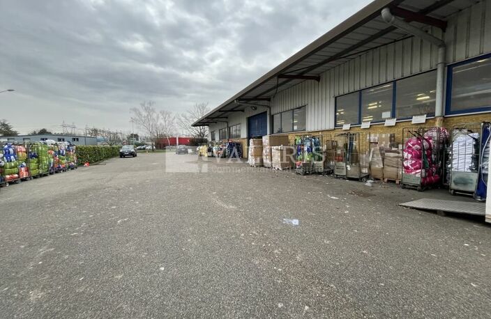 LOCAL D'ACTIVITE - ATELIER à LOUER — photo 2