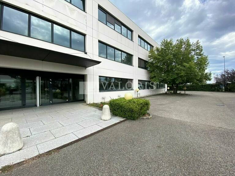 BUREAUX à LOUER — photo 1