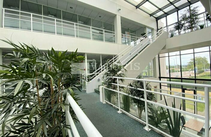BUREAUX à LOUER — photo 2