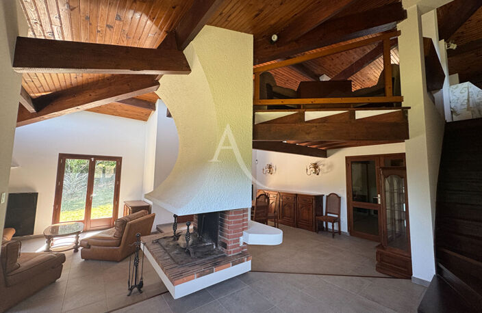 Maison L Isle Jourdain de type T5 — photo 3