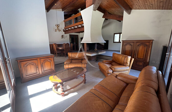 Maison L Isle Jourdain de type T5 — photo 4