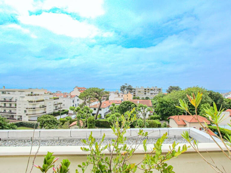 BIARRITZ - QUARTIER BEAURIVAGE VUE OCÉAN  - ÉTAGE ÉLEVÉ — photo 1