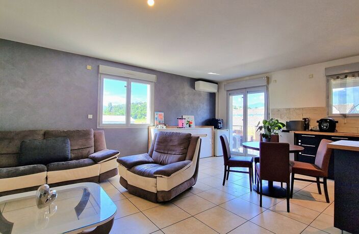Appartement  4 pièces 89.60m2 Au calme — photo 2