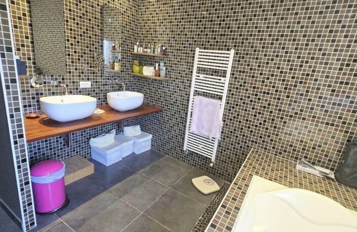 Vente Maison/villa 7 pièces — photo 3
