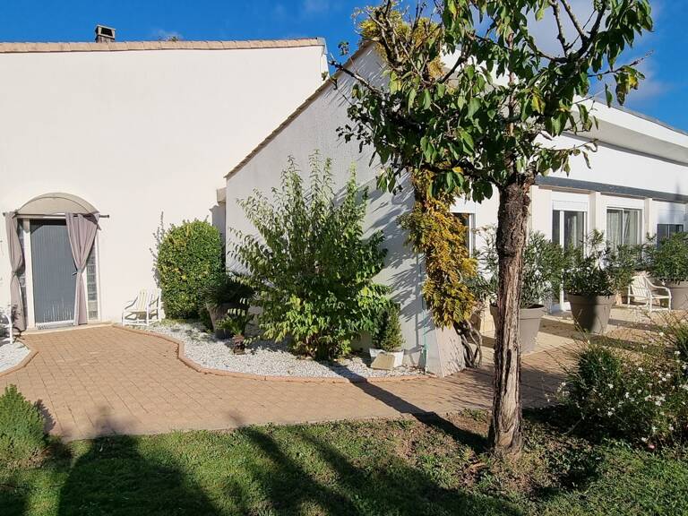 Vente Maison/villa 8 pièces — photo 1