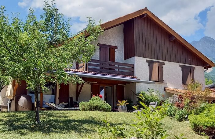 Vente Maison/villa 5 pièces — photo 2