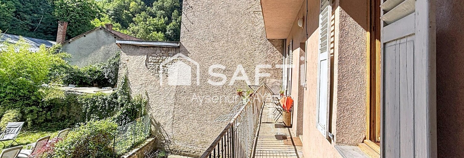 Immeuble  225 m² à vendre à Saint-Claude (39200)