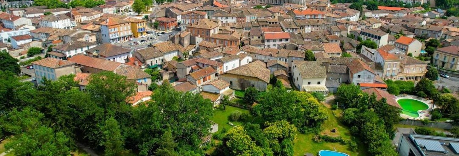 Maison 5 Pièces 230 m² à vendre à Caussade (82300)