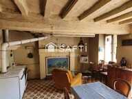 Maison de maître à rénover avec 8000 m² de terrain avec une partie constructible — photo 3