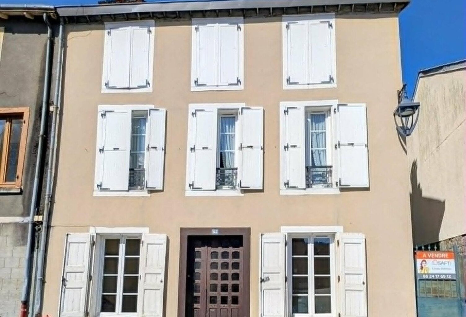 Immeuble de rapport avec jardin et garage — photo 1