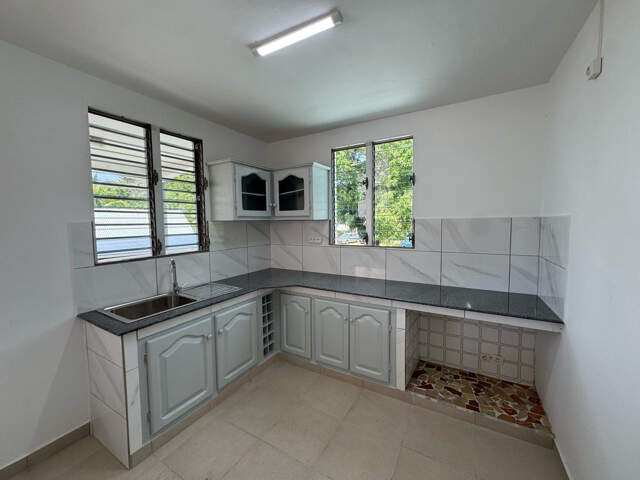 Superbe maison T4 rénovée sur Caraque abymes 3 chambres. — photo du bien