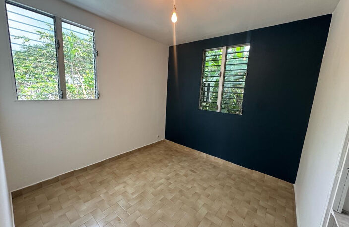 Superbe maison T4 rénovée sur Caraque abymes 3 chambres. — photo 4