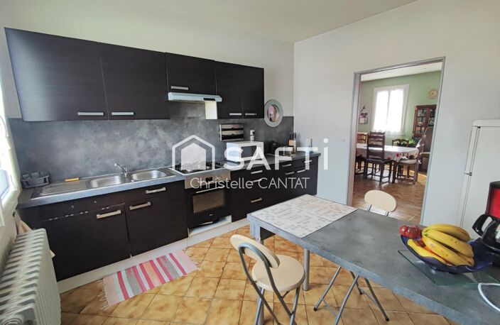 Maison composée de 2 logements F3, F4, terrain, garage. — photo 3