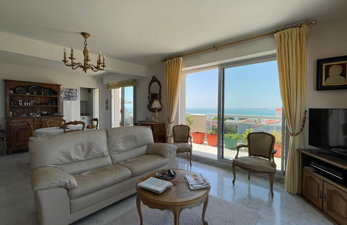 APPARTEMENT VUE MER — photo 3