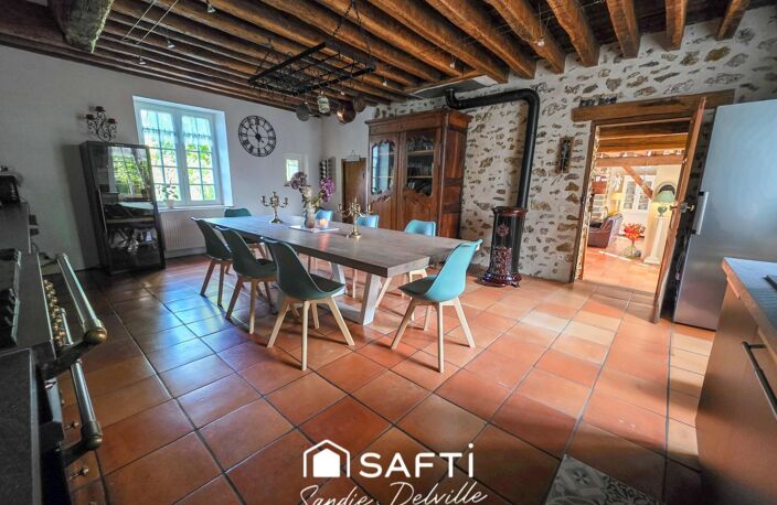 Propriété de charme 6 pièces- 4ch- 195m²- 2160m² — photo 3