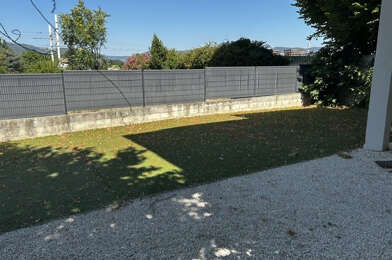 Appartement 3 pièces 710 €
