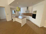 À deux pas des Arènes de Nîmes   Appartement bourgeois de 180 m2 — photo 2