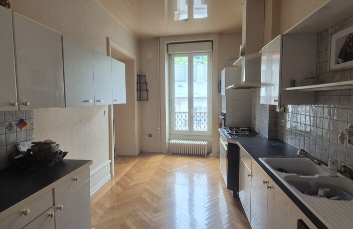 Vente Appartement 6 pièces — photo 4
