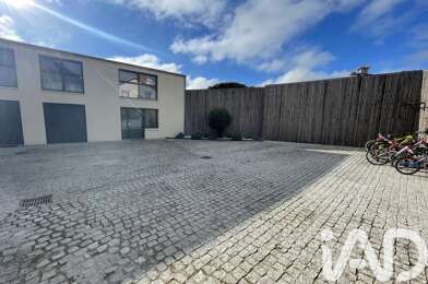 Appartement 4 pièces 1930 €