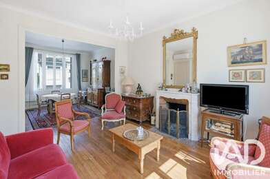 Maison 8 pièces 749000 €