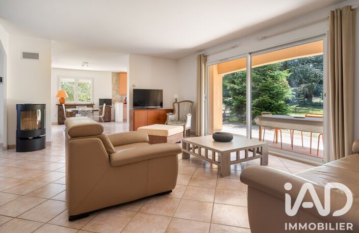 Vente Maison/villa 5 pièces — photo 2