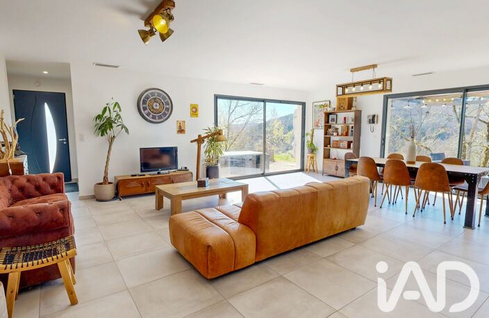 Vente Maison/villa 8 pièces — photo 3