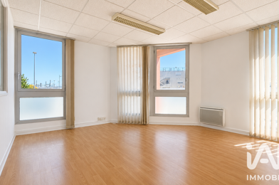 Commerce  215000 €