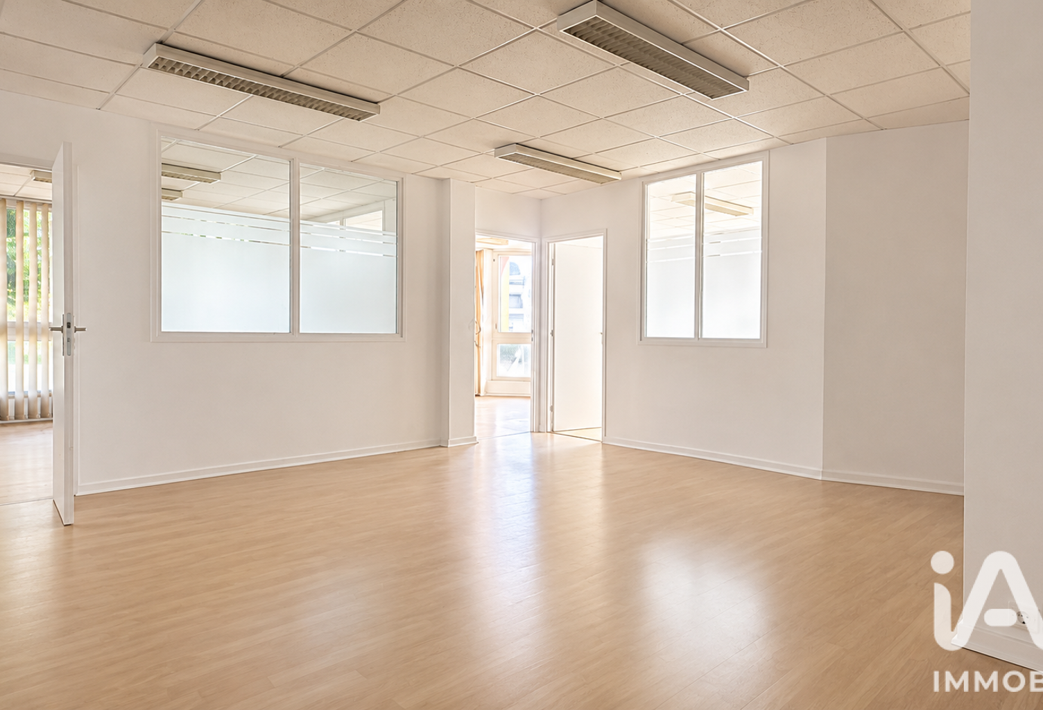 Vente Boutique/Local commercial 89 m&sup2; — photo 1