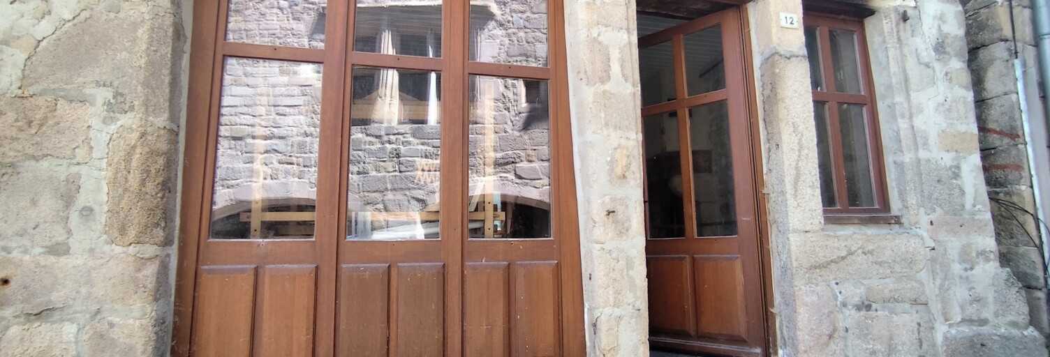 Immeuble  130 m² à vendre à Saint-Bonnet-le-Château (42380)