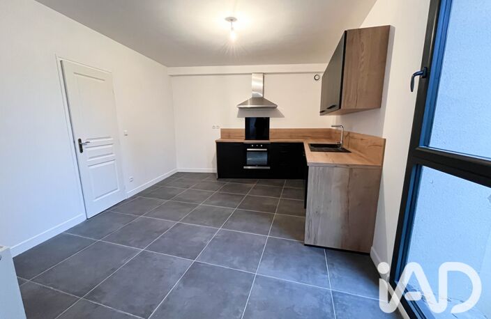 Vente Maison/villa 4 pièces — photo 2