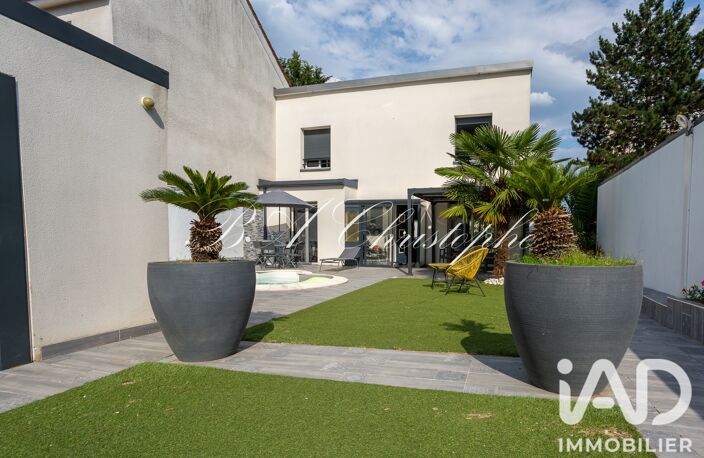 Vente Maison/villa 7 pièces — photo 2
