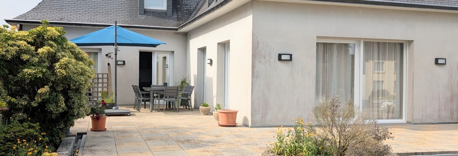 Maison 9 Pièces 230 m² à vendre à Carhaix-Plouguer (29270)