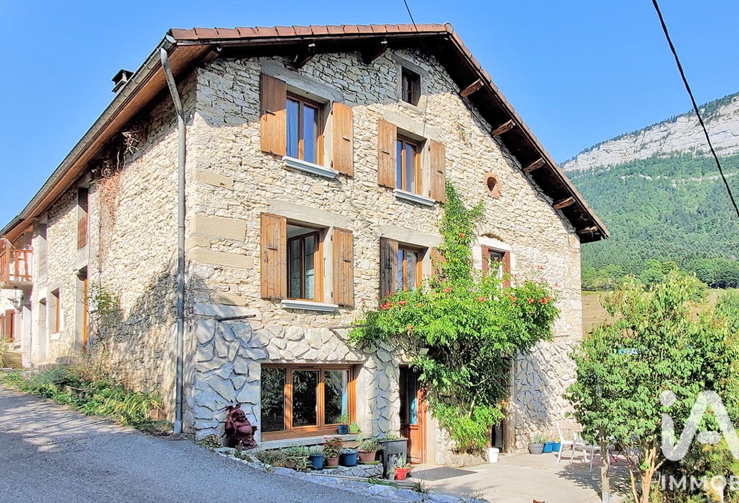 Vente Maison de village 9 pièces — photo 1