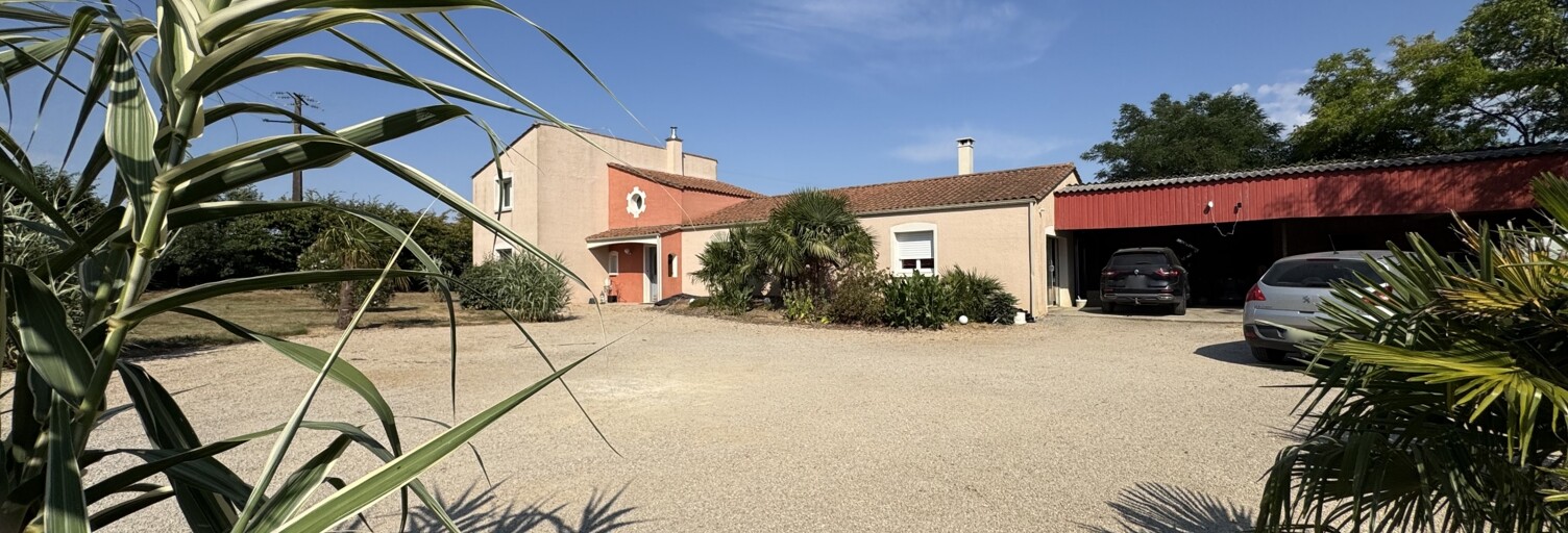 Maison 8 Pièces 205 m² à vendre à La Châtaigneraie (85120)