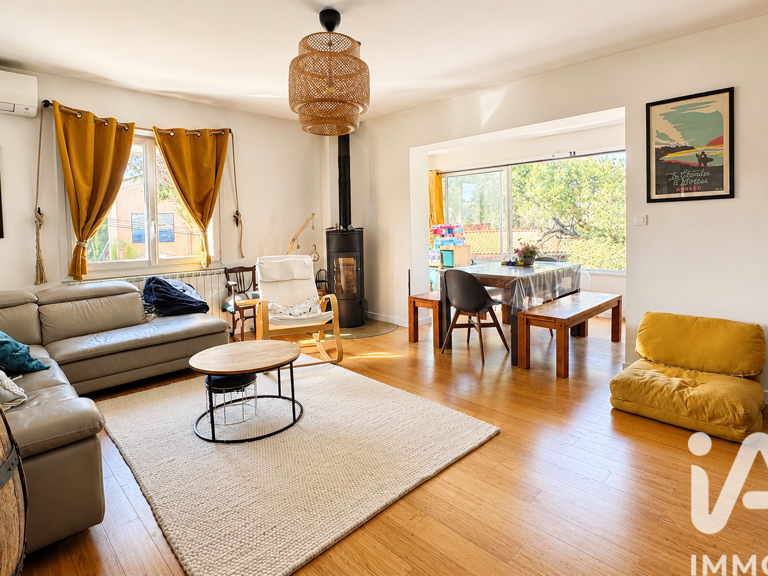 Vente Maison/villa 8 pièces — photo 1