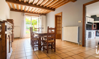 Maison 8 Pièces 217 m² à vendre à Cours (69470)