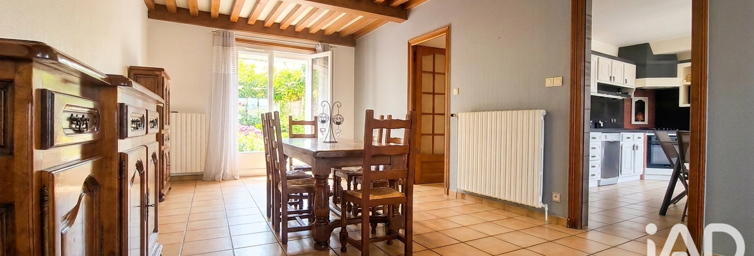 Maison 8 Pièces 217 m² à vendre à Cours (69470)
