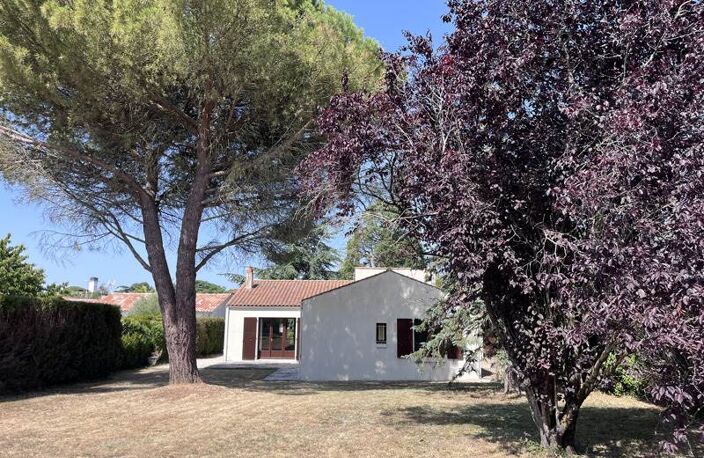 Vente maison 5 pièces 135 m² Périgny (17180) — photo 2