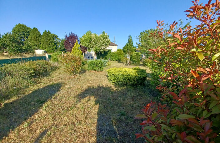 Pavillon élevé sur sous sol , indépendant, accès commerces, — photo 2