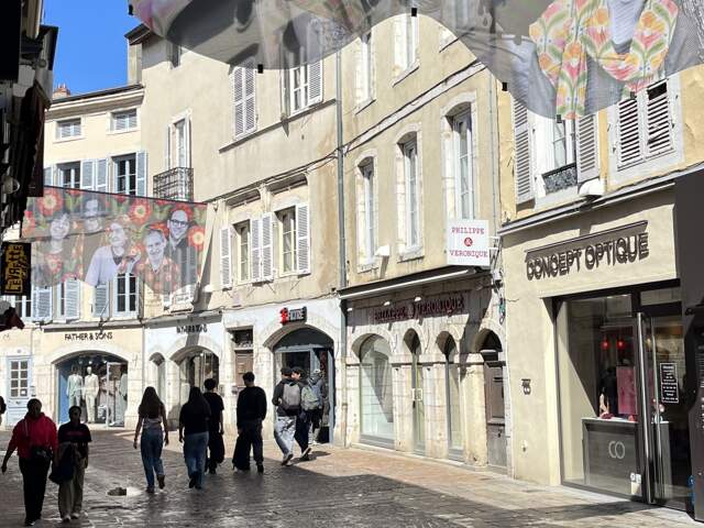 Vente Boutique/Local commercial 136 m&sup2; — photo du bien