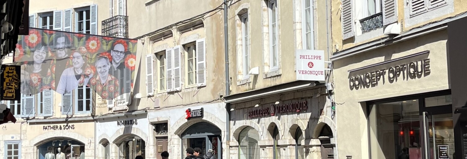Commerce  136 m² à vendre à Bourg-en-Bresse (01000)
