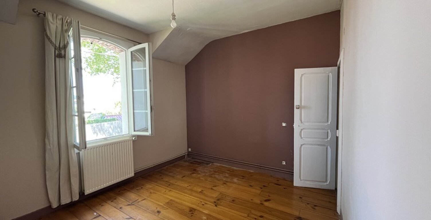 Maison de ville de 3 pièces principales — photo 1