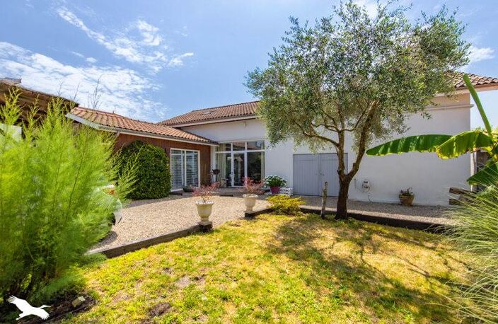 Vente maison 6 pièces 128 m² Audenge (33980) — photo 2