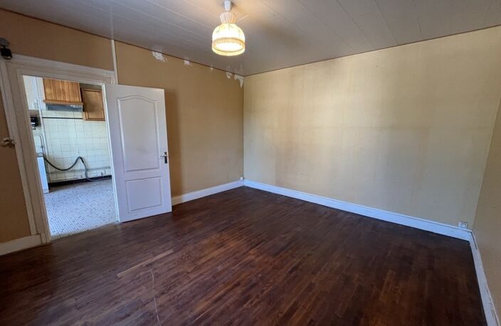 Vente maison 2 pièces 46 m² Saint-Florent-sur-Cher (18400) — photo 2