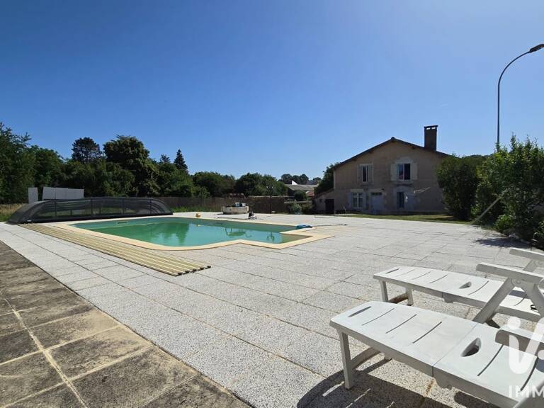 Vente Maison de village 8 pièces — photo 1