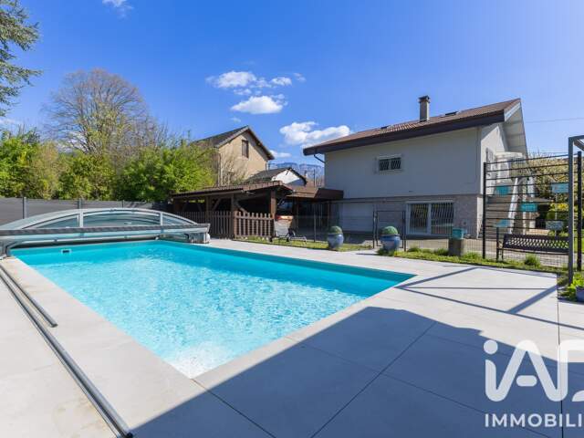 Vente Maison de ville 9 pièces — photo du bien