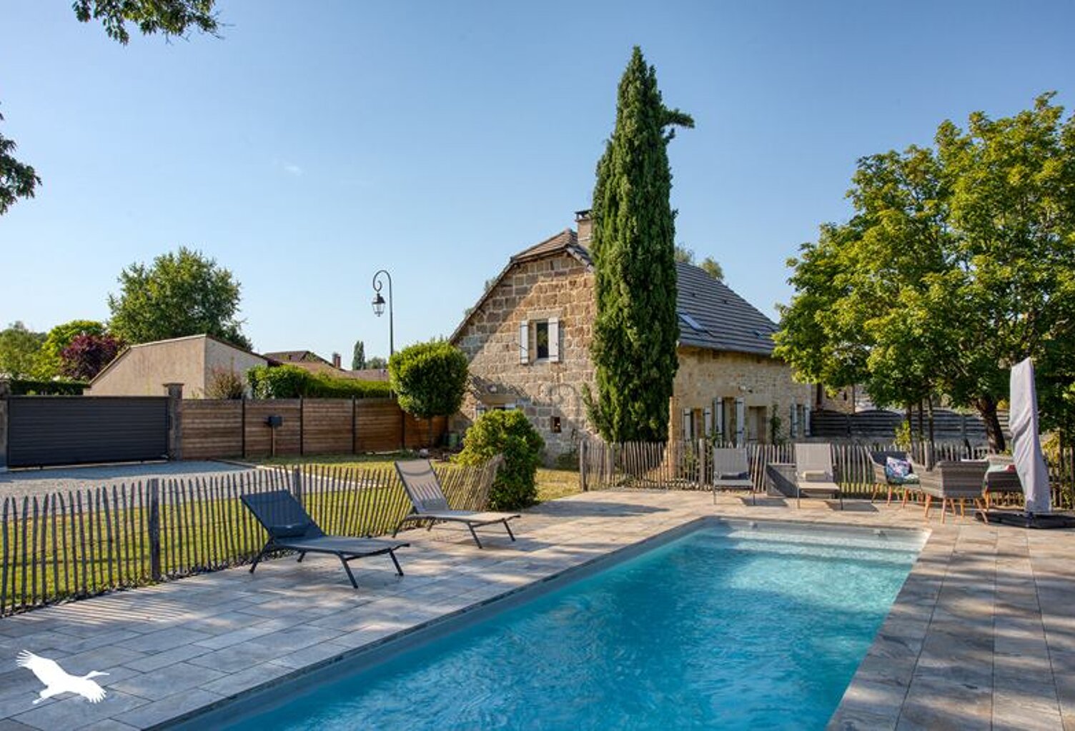 Maison en pierre de 5 pièces principales — photo 1