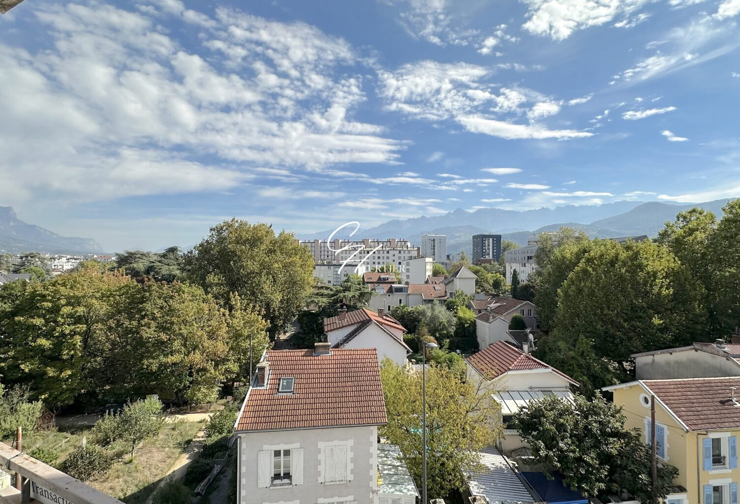 Grenoble - T3 de 64m² - Vue dégagée montagnes — photo 1