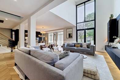 Maison 8 pièces 849000 €