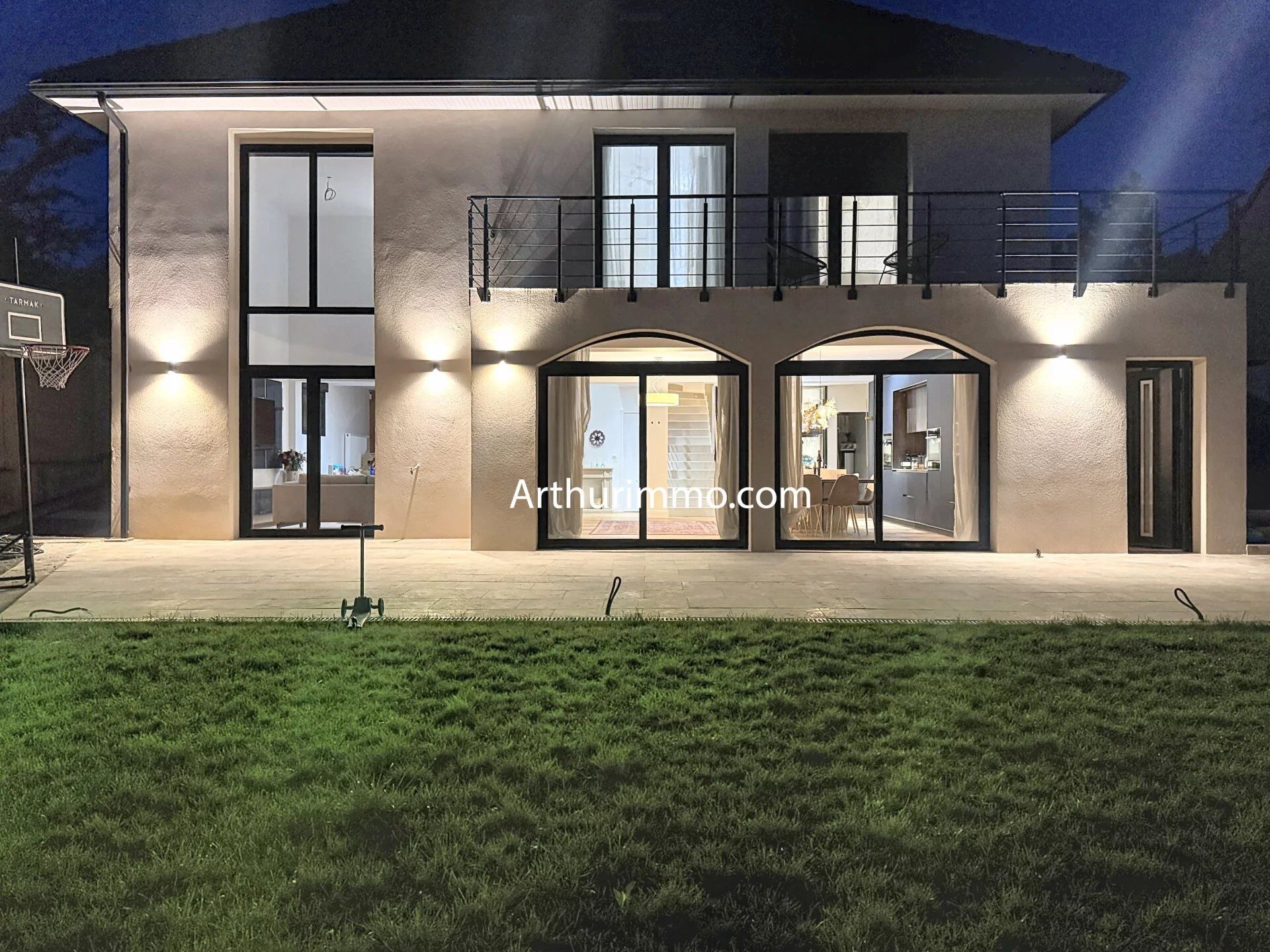 Maison 8 pièces 226 m² · à Yerres · 226 m² · 849 000 €